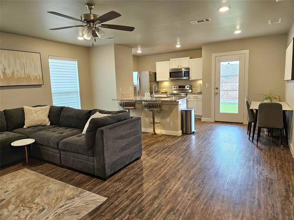 Upland Xing - Residential