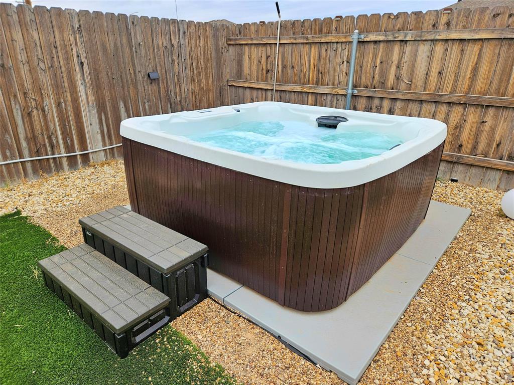 Upland Xing - Residential