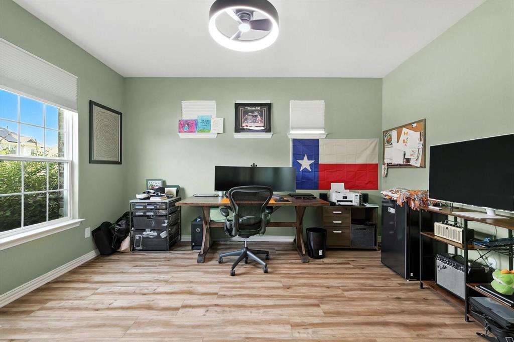 1104 Indianola Trail