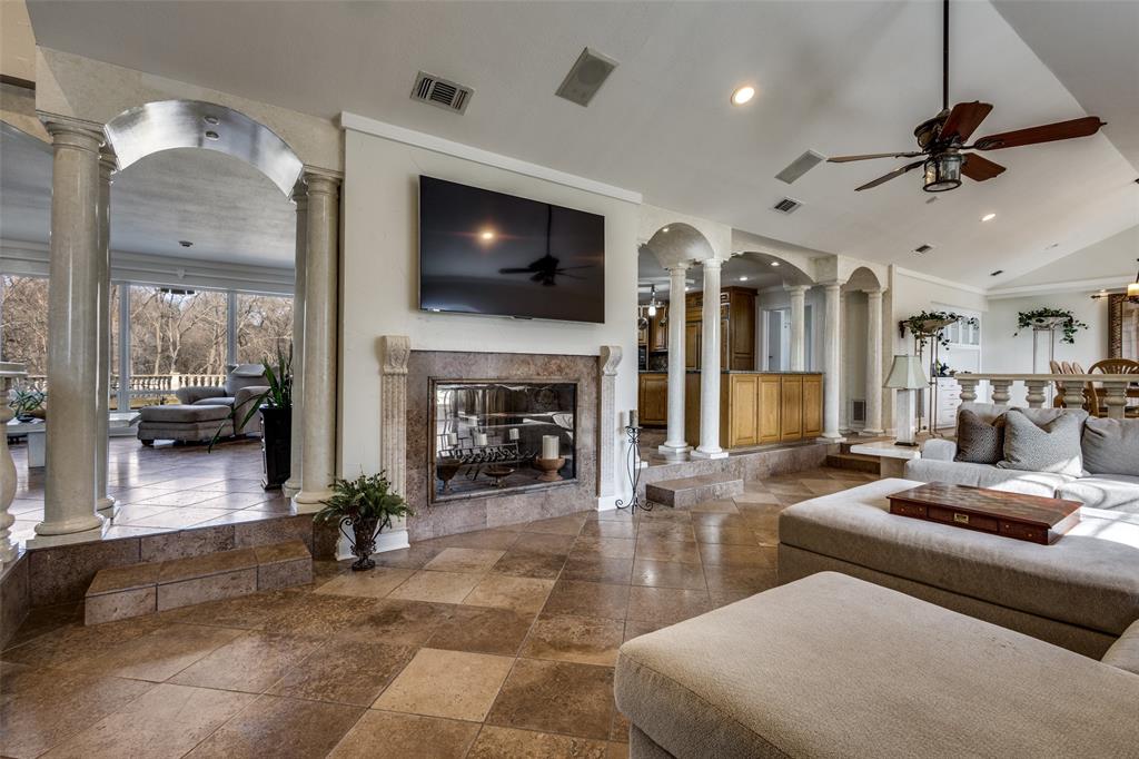 2525 Canyon Creek Drive