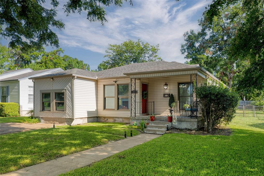 853 Holly Drive