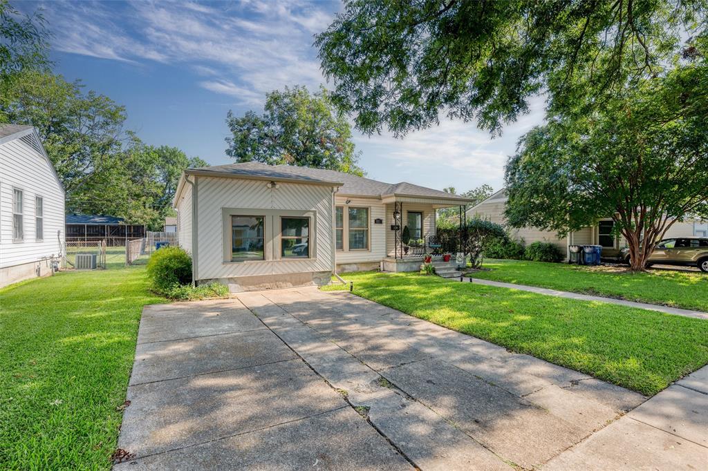 853 Holly Drive