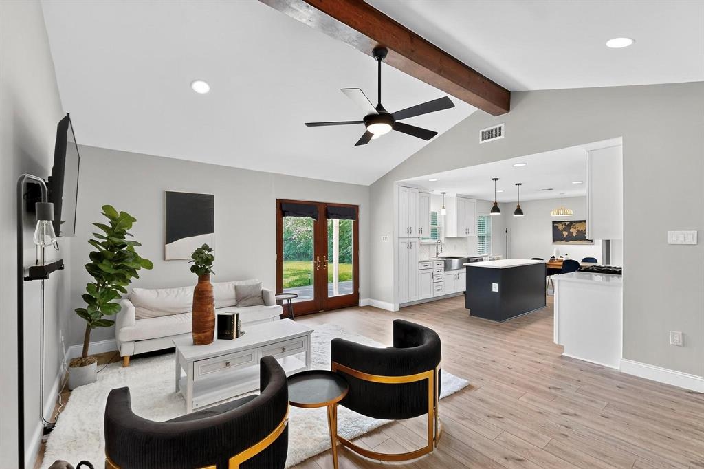 3833 Flamingo Lane