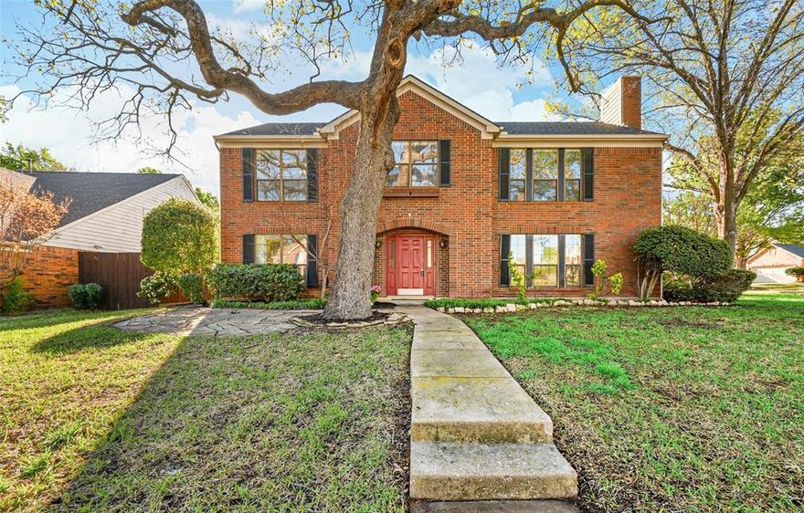 Corner lot with good sized backyard with pool.  Get in just in time to enjoy the pool for the sunny summer days.  Close to Flower Mound schools.  4 bedrooms, 2 and a half baths.  The downstairs has 2 living areas and 2 eating areas, ready for entertaining and pool time.      Concrete pad in backyard off driveway, could be used for boat parking.