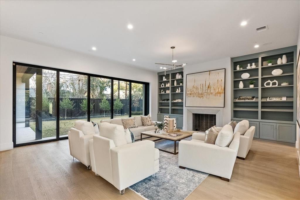 Walnut Crest - Residential