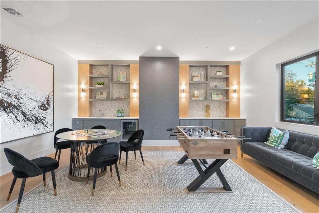 Walnut Crest - Residential