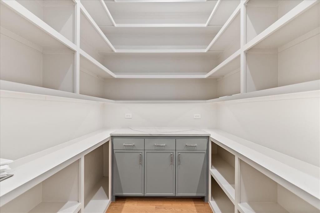 Walnut Crest - Residential