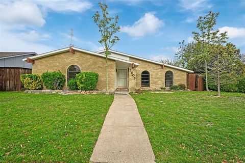 3008 Lindbergh Drive Dallas TX 75228