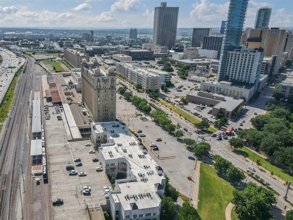 Texas & Pacific Lofts Condo - Residential