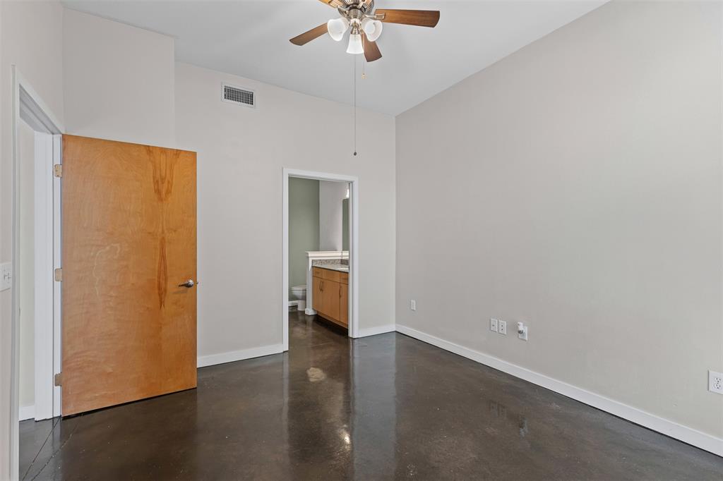 Texas & Pacific Lofts Condo - Residential