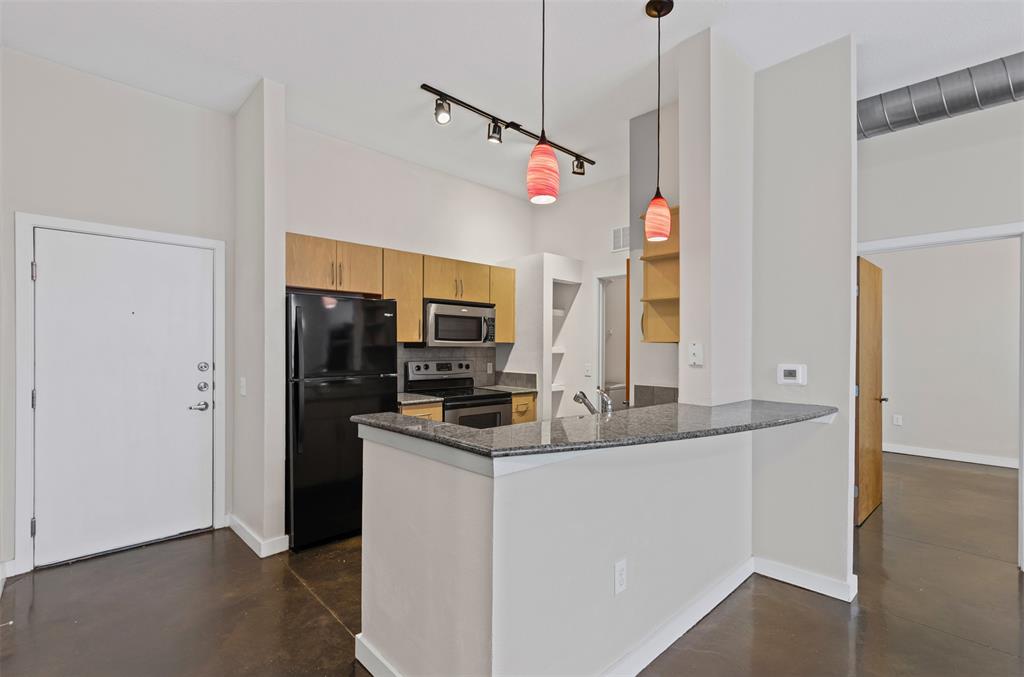 Texas & Pacific Lofts Condo - Residential