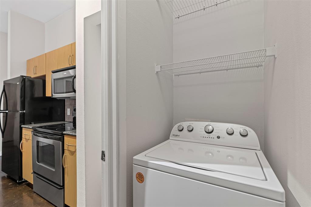 Texas & Pacific Lofts Condo - Residential