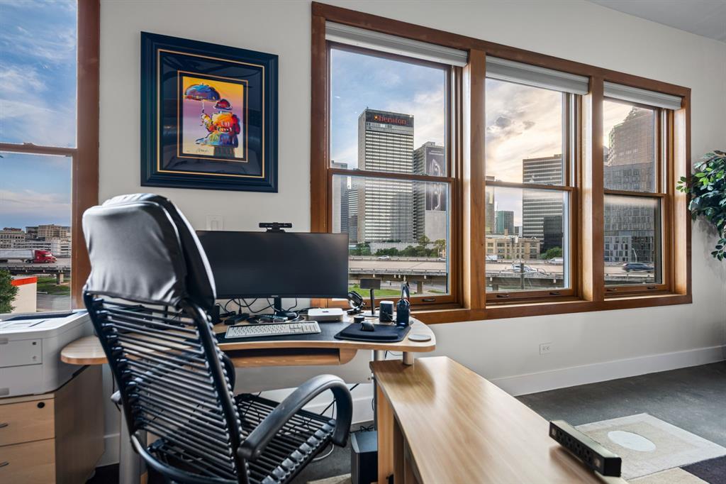 Live Oak Lofts Condo - Residential