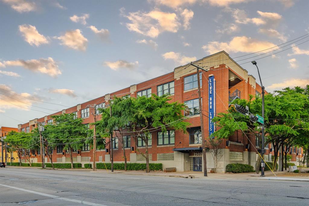 2502 Live Oak Street 332
