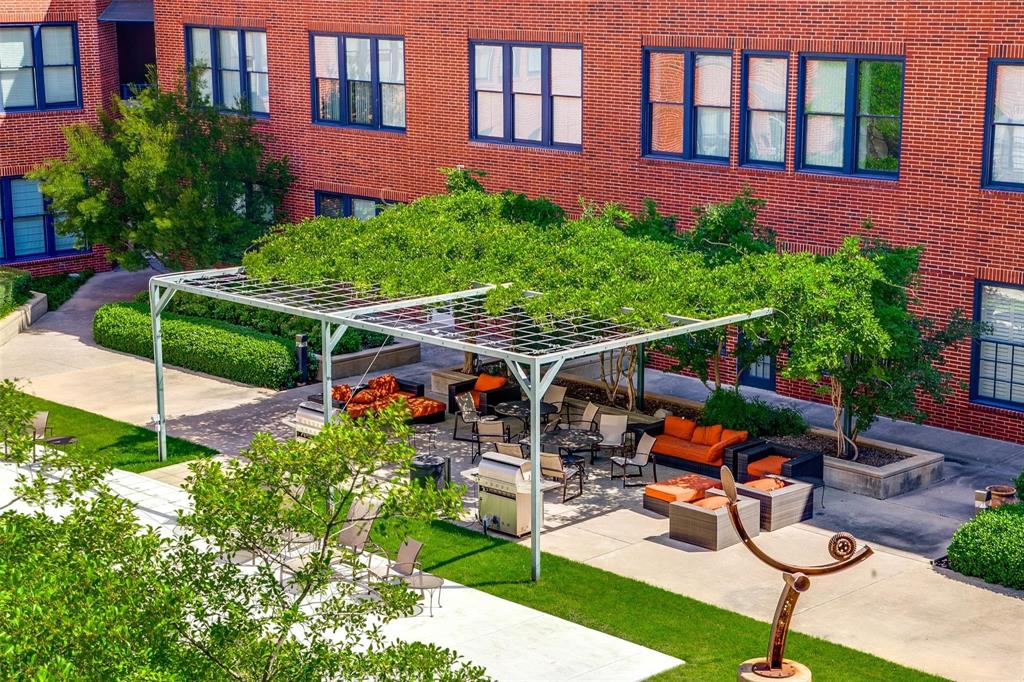 Live Oak Lofts Condo - Residential