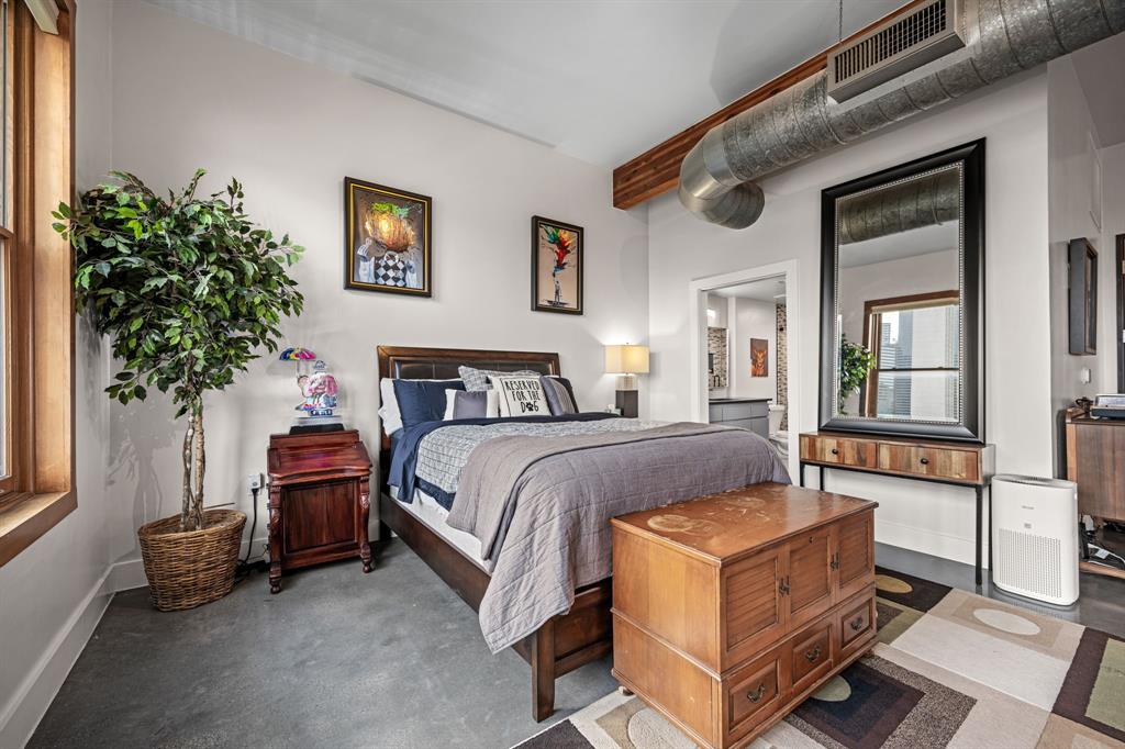 Live Oak Lofts Condo - Residential