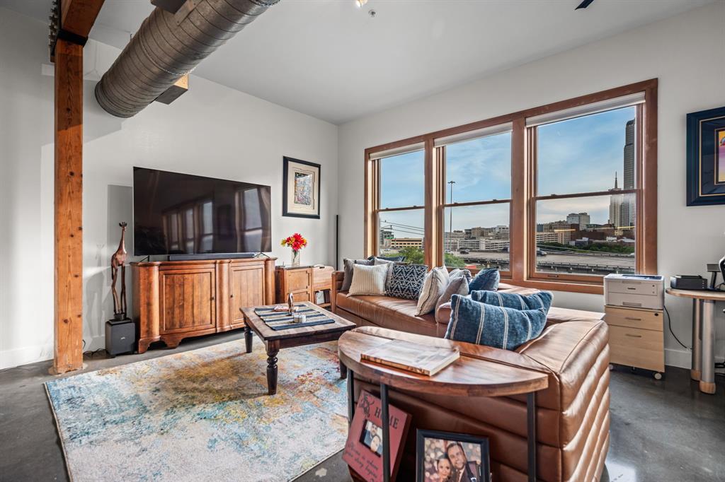 Live Oak Lofts Condo - Residential