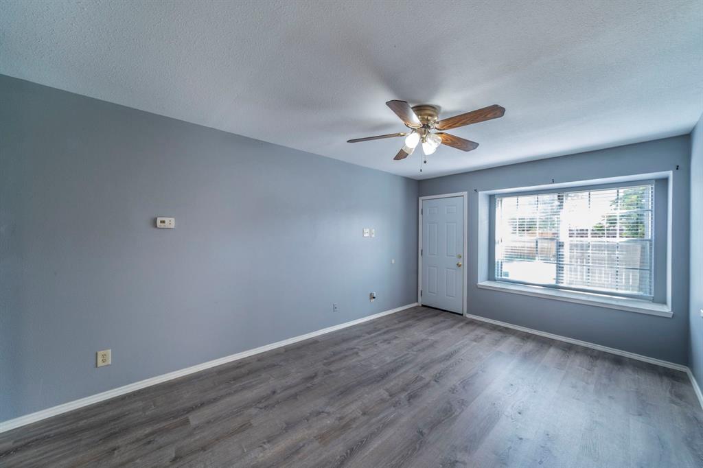 24 W Mountain Creek Drive