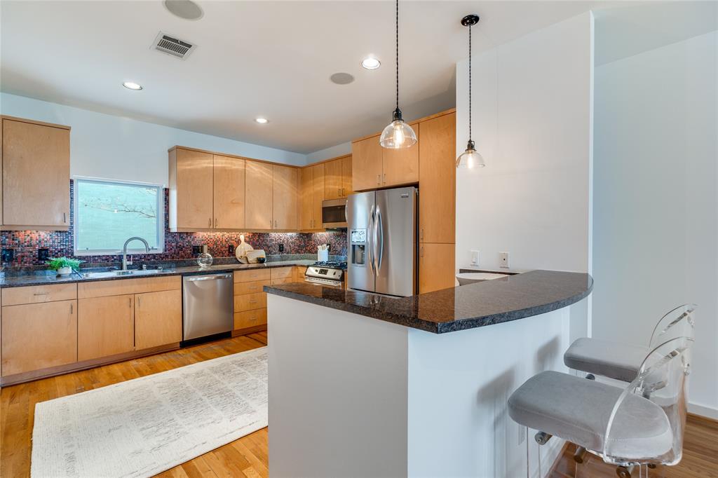 Travis Street Condos 4100 - Residential