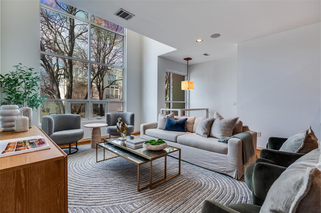 Travis Street Condos 4100 - Residential