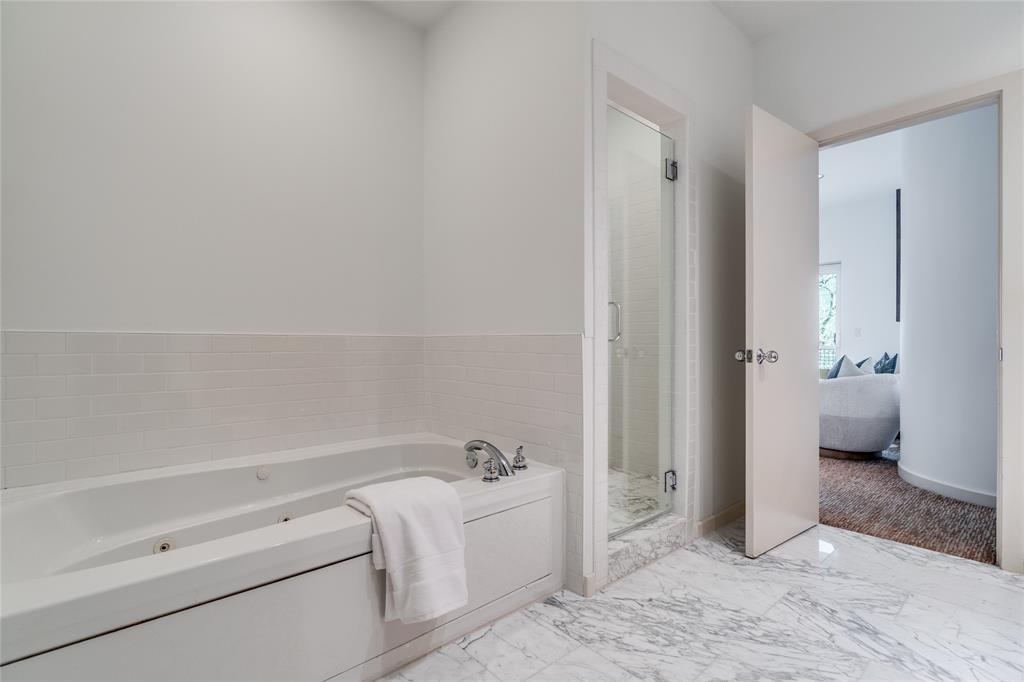 Travis Street Condos 4100 - Residential