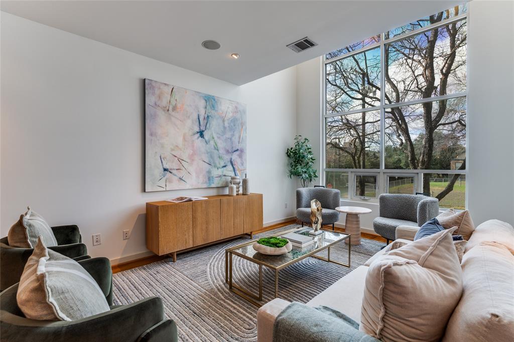 4100 Travis Street 6