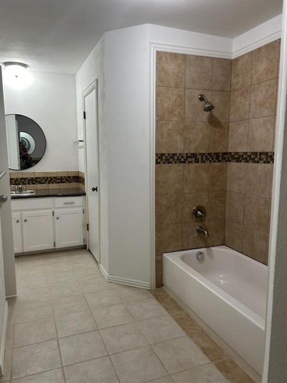 North Richland Hills, Texas 76182, United States, 3 Bedrooms Bedrooms, ,2 BathroomsBathrooms,Residential,Pending,48204