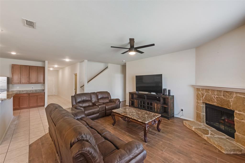 2313 Gelbray Place