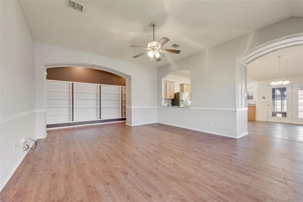 6807 Lake Jackson Drive