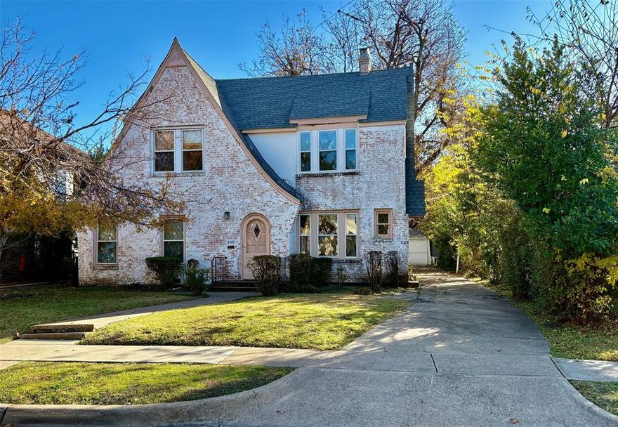 Fabulous sought after location in the heart of University Park. Multi Family 1 zoning!  Steps away from: Newly renovated kids park, Tennis courts, Curtis Park Lake, University Park Elementary, Holmes Aquatic pool, Tom Thumb, and Snider Plaza. 
This is the whole duplex. 3527-3529 Westminster Ave. 
No showings until January 8, 2026.