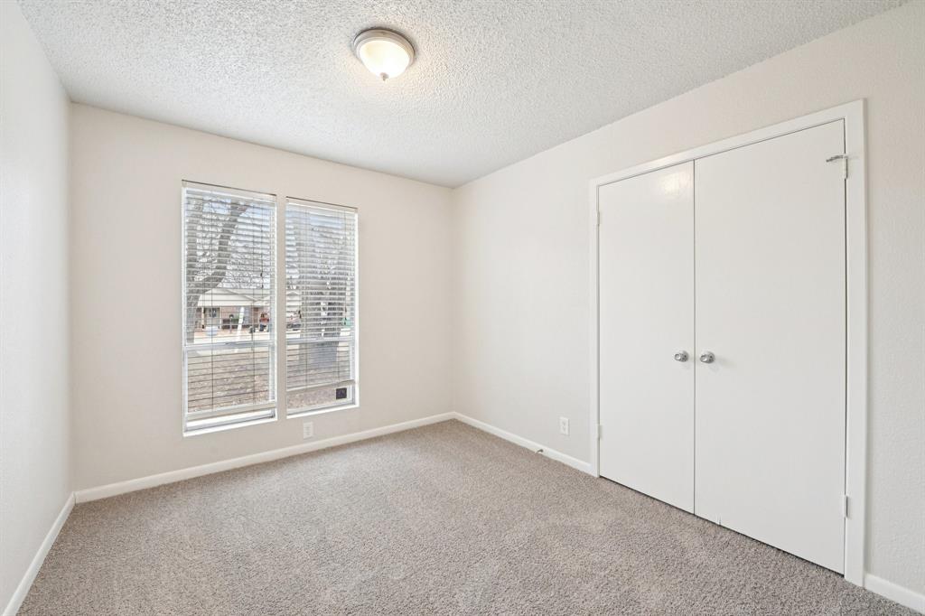 meadow oak sec 2 - Residential