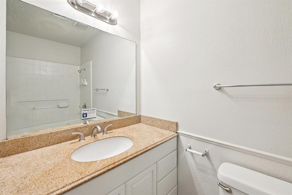 meadow oak sec 2 - Residential