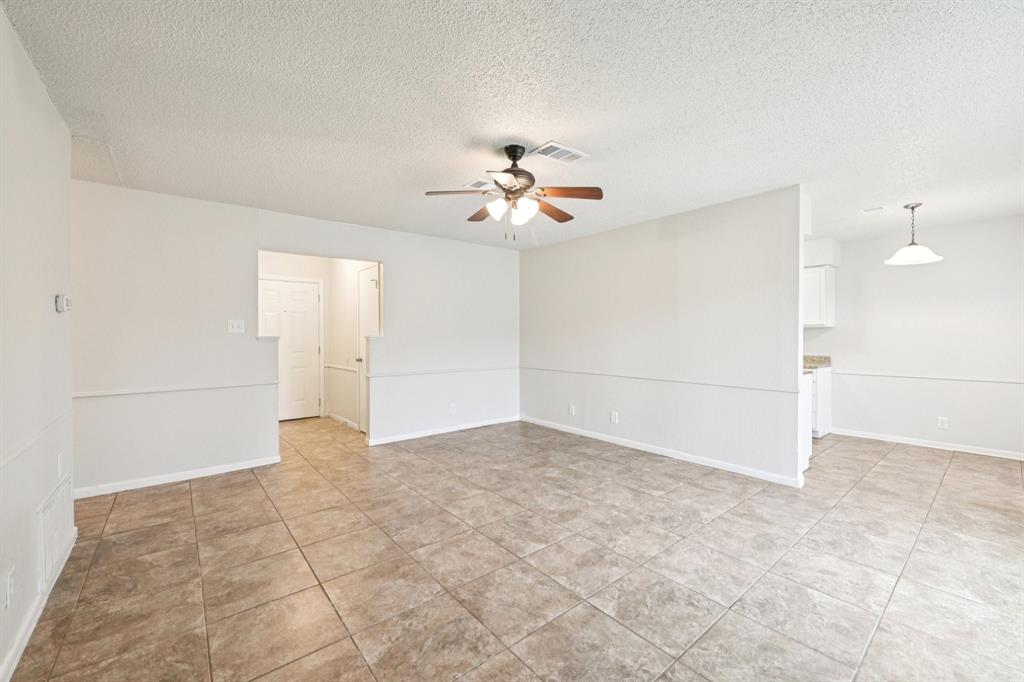 meadow oak sec 2 - Residential