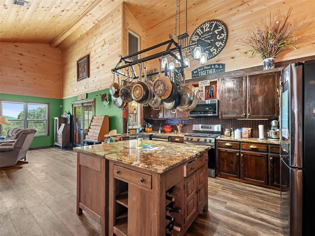 1850 W Ranch Road 337