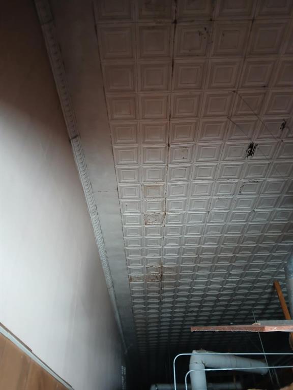 ORIGINAL TOWN COLEMAN - Commercial Sale