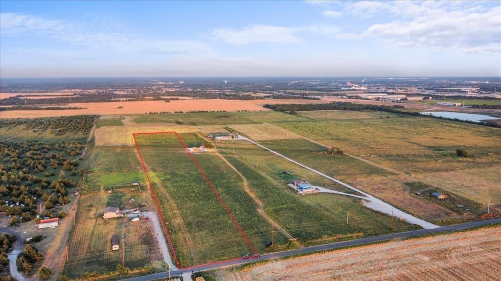 463 County Road 1063