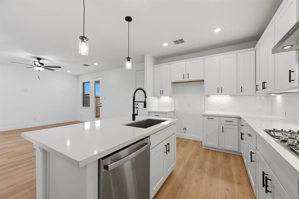 Cross Creek Meadows - Residential