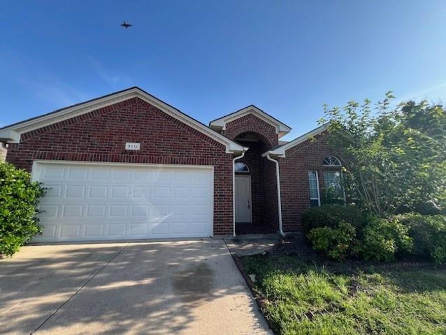 Welcome to your blank canvass, this inviting 3bed 2bth residence in McPherson Ranch offers a versatile additional office space, perfect for working from home or additional living needs. Enjoy the benefits of gas appliances, including a range, water heater, and a cozy fireplace, ensuring efficient and comfortable living with skylight in the kitchen offering ample lighting and spacious fenced in backyard. The thoughtfully designed split floor plan provides privacy for the primary bedroom, which features walk-in closets and a luxurious soaking tub, an ideal retreat after a long day. The home, untouched by recent updates, serves as a blank canvas, ready for the new owner to bring their personal touch, color choices and creativity. Don't miss the opportunity to make this home your own. With its potential and desirable features, it's the perfect place to create your own space!
Shopping, dining and entertainment within minutes, easy access to downtown Fort Worth, Hwy 35, Hwy 170 and Hwy 114.