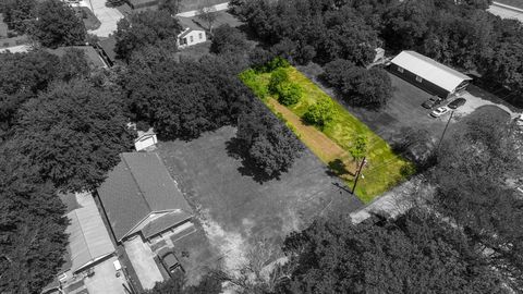 400 E Freeman Street Ennis TX 75119
