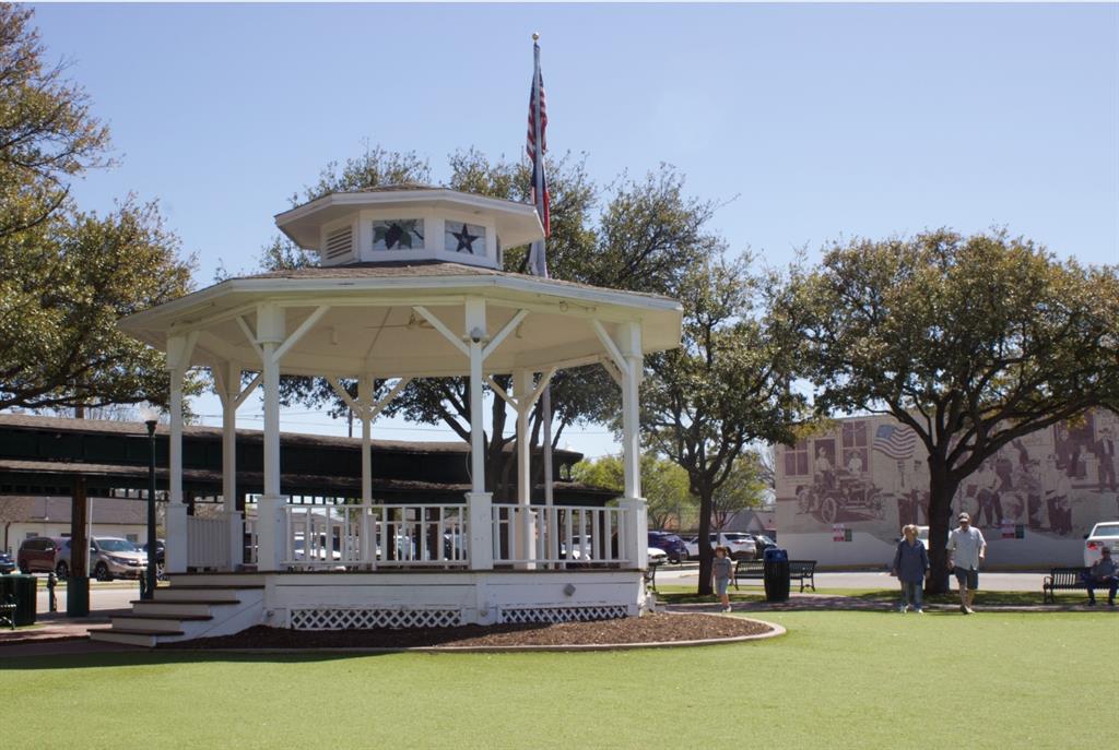 Grapevine City Of - Residential