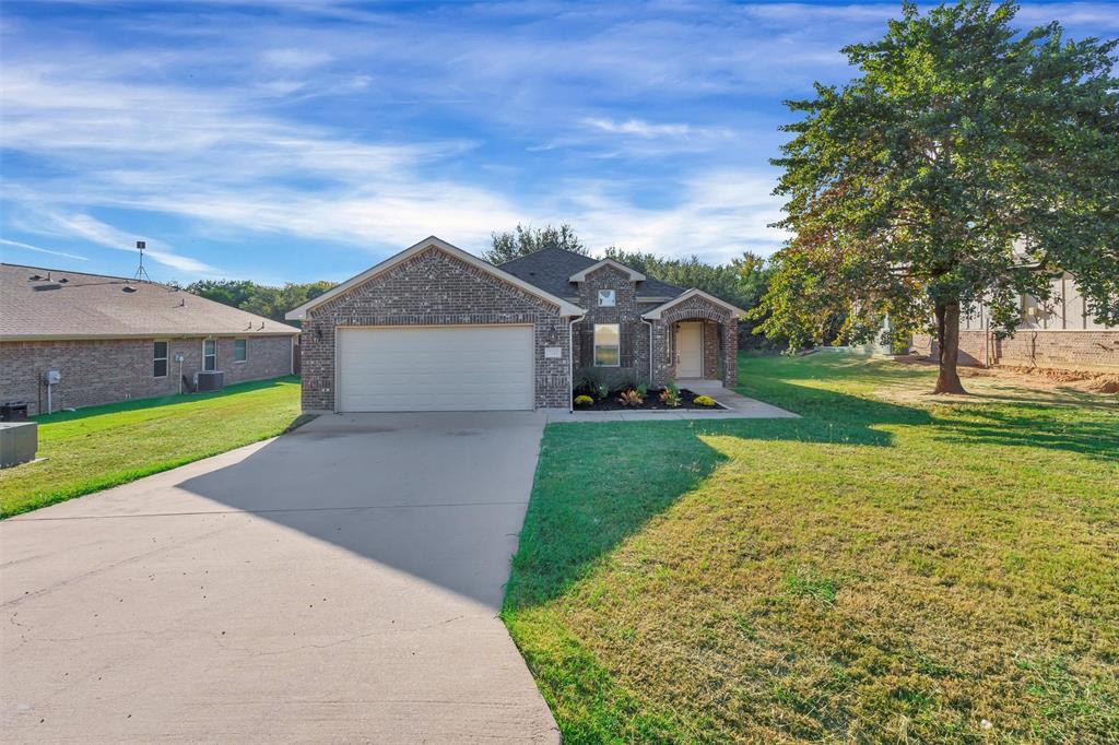 7202 Mistletoe Trail
