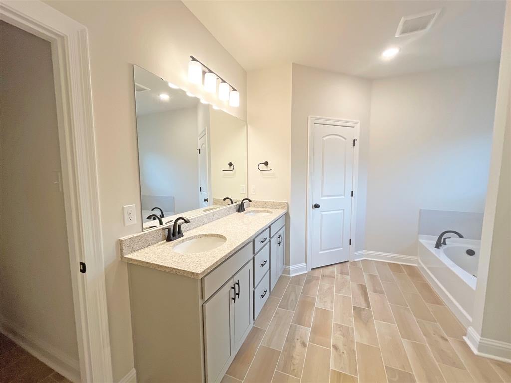 Falcon Bay - Residential