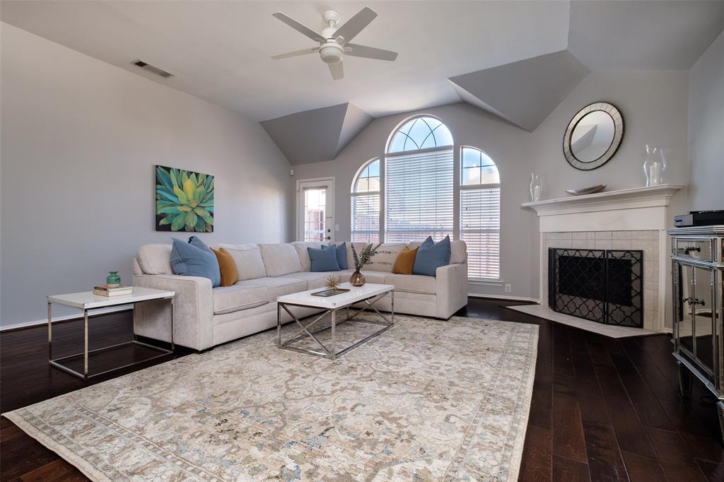 2513 Hunters Run Drive