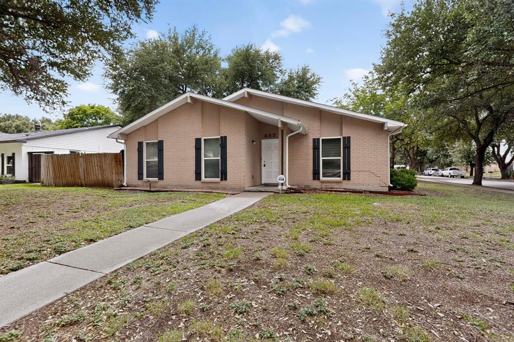 433 Solitude Drive