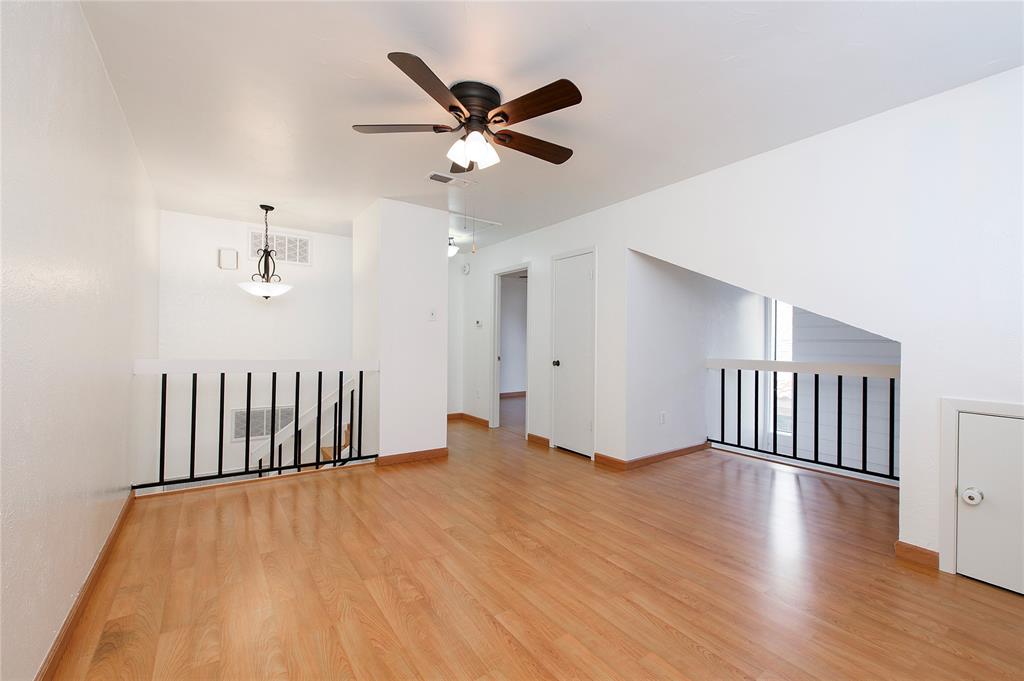 Preston Oaks Crossing Condos 01 & 02 - Residential Lease