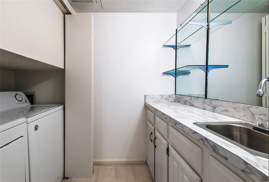 Preston Oaks Crossing Condos 01 & 02 - Residential Lease