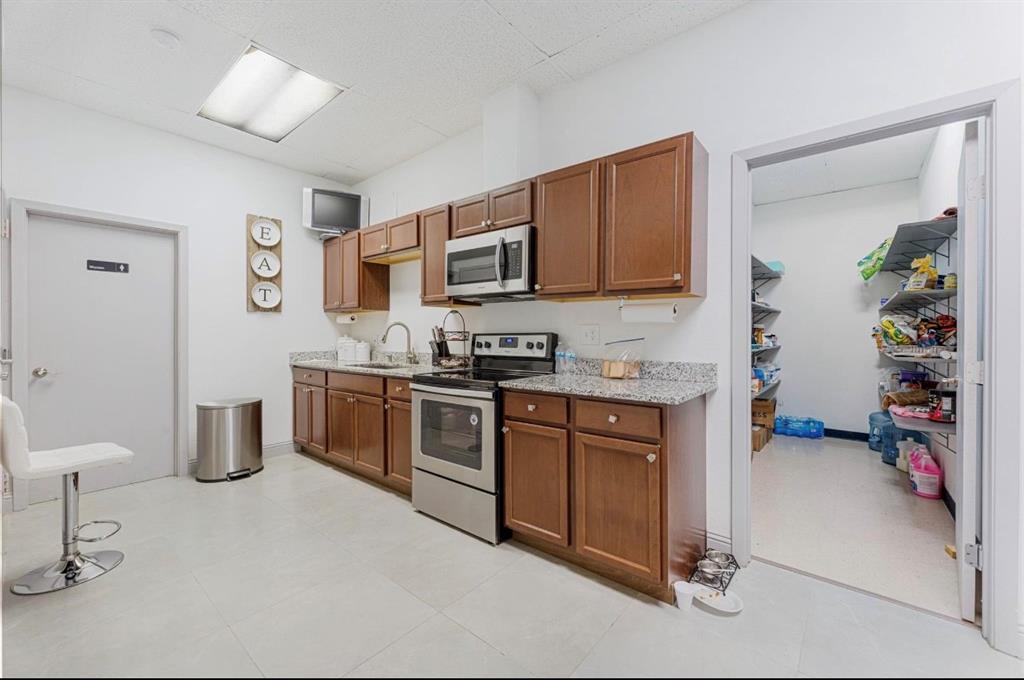 Smith,J S Addition - Commercial Lease