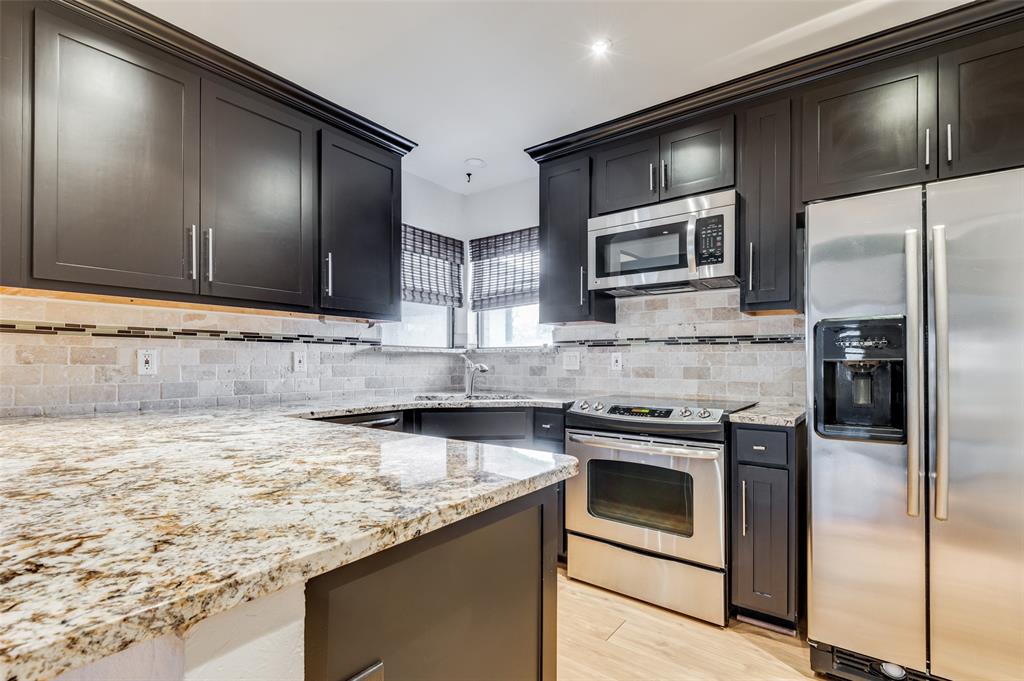 El Tivoli Place - Residential Lease