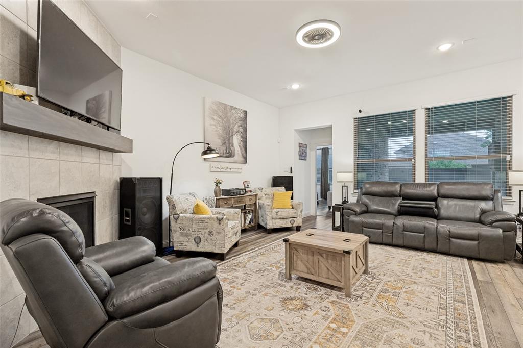 3817 Honeycomb Hollow