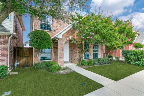 Photo of 1013 Rodin Lane, Carrollton, TX 75006 (MLS # 21331408)